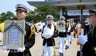 6·25 전사자 발굴유해 합동안장식…‘영면 하소서’