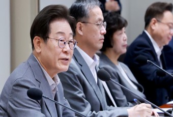 이 대통령 “참사 유가족 모욕 반사회적 언행 무관용 대응해달라”