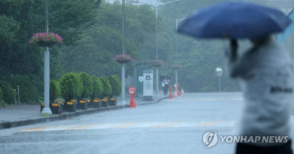 천둥 번개 동반한 강한 비… 대전·세종·충남 최고 150㎜