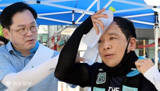 이동 노동자 위한 얼음물 및 폭염 예방 물품 나눔