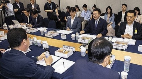 2차 민생 소비쿠폰, 재산 12억원·금융소득 2천만원 이상은 제외
