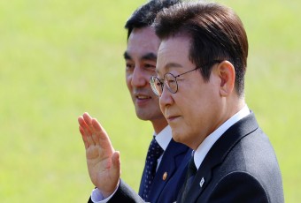 이 대통령 “국민 신뢰를 받는 군대보다 더 강한 군대는 없다”