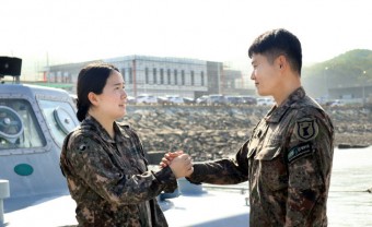 [국군의날] 아내는 TOD 남편은 육군경비정…서해수호 부부군인의 `하모니`