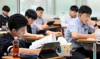 수능 한 달여 앞…긴장감 도는 학교