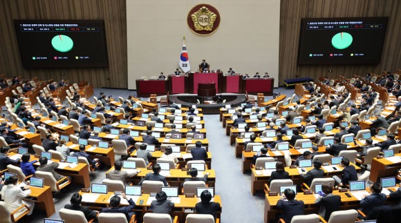 `K-스틸법` 국회 본회의 통과…대한민국 철강산업 재도약 발판