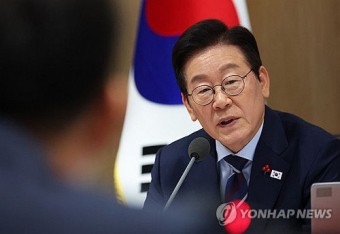 李 “숨겨진 내란 어둠 밝혀 진정 정의로운 국민통합 문 열어야”