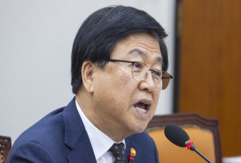 최교진 "수능 영어 난이도 실패는 사실… 상대평가 전환은 어려워"