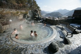 `조용한 온천도시` 충주, 유튜브서 다시 뜬다