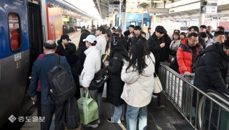 고향의 정 품고 ‘다시 일상으로’