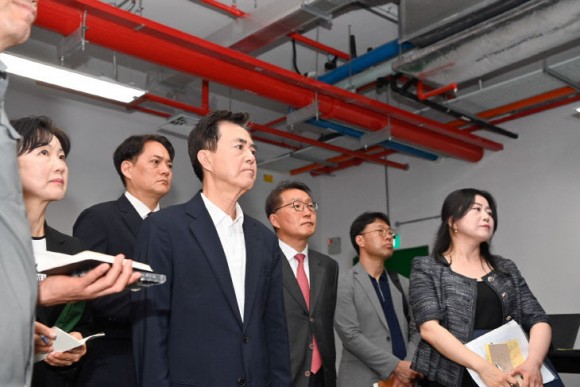 스마트팜 1번지 충남, 싱가포르 수직농장서 미래 농업 활로 모색