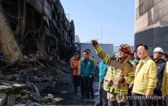 李대통령, 대전 화재 참사에 "경위 철저히 규명… 유가족 참여 보장"