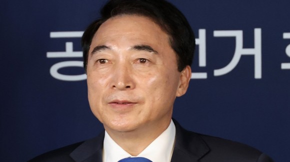 與 충남지사 경선 박수현 승리…국힘 김태흠과 빅뱅