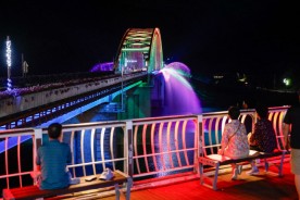 단양강 물빛 쇼 재개…고수대교 경관분수, 17일부터 본격 운영