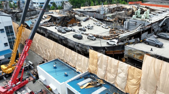 안전공업 참사 39일만에 철거… 발화점 감식까진 시간 걸릴 듯