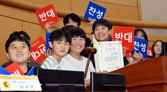 오늘은 내가 대전시의원…‘의정활동 체험 재미있어요’