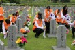 한화그룹 충청지역봉사단, 현충탑서 참배와 묘역 정화활동