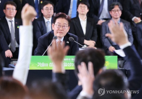 이재명 정부 1년 충청 명암…지방선거에 명운 달렸다