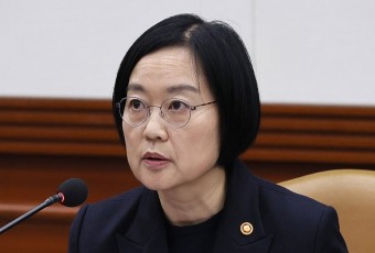 李, 신임총리 후보자 한성숙 발탁…충청 총리 기대는 무산