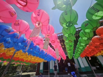 천년 고찰 개태사, 부처님오신날 전통과 신앙의 조화 선보여