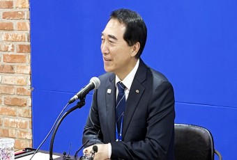 박수현 충남지사, 김민석에 "공공기관 2차 이전·발전본사 유치" 전폭 지원 요청