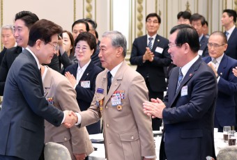 이 대통령 "국가유공자·보훈가족이 오늘 대한민국을 만든 주역"