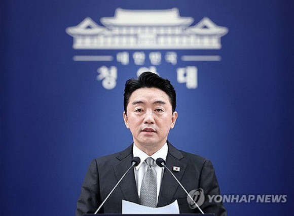 충남 3선 국회의원 지낸 강훈식 청와대 비서실장 사의