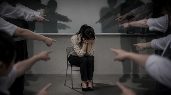내일부터 교권침해 민원인학교장이 퇴거·출입제한 가능
